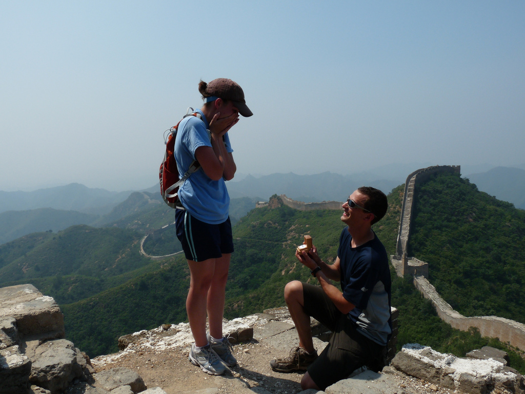 4499014053_665fe7ddd7_b Engaged on the Great Wall!