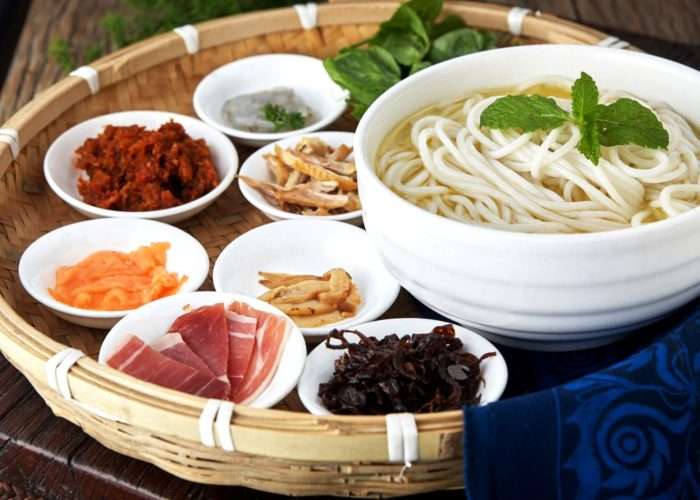 Dali Food Tour: Artisanal Eats and Traditional Drinks