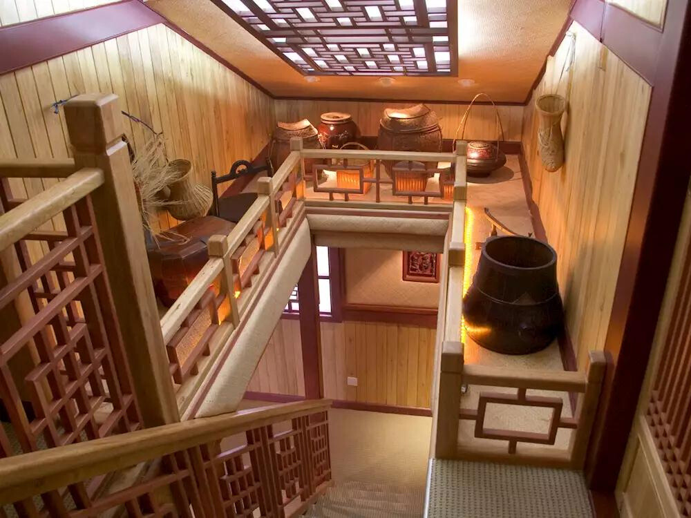 WildChina introduces the Best Boutique Hotels in China (2024) - Traditional craftsmanship at LiAn Lodge.