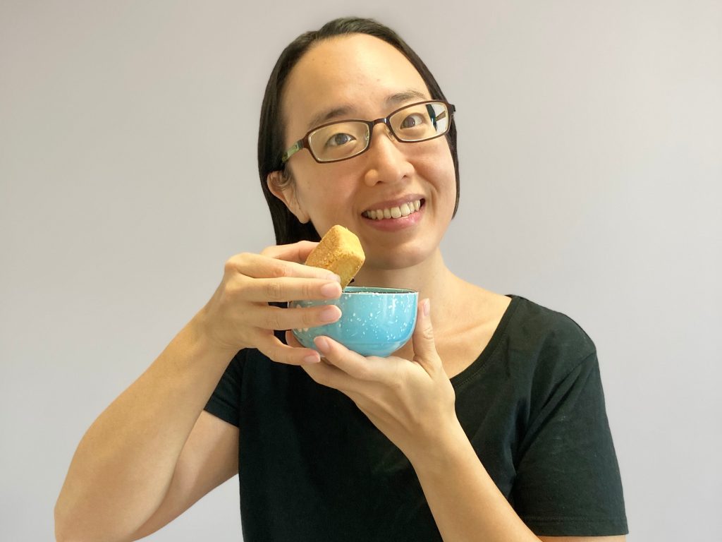 Mooncakes Across Regions: Celebrating Mid-Autumn Festival Mooncakes Across Regions: Celebrating Mid-Autumn Festival