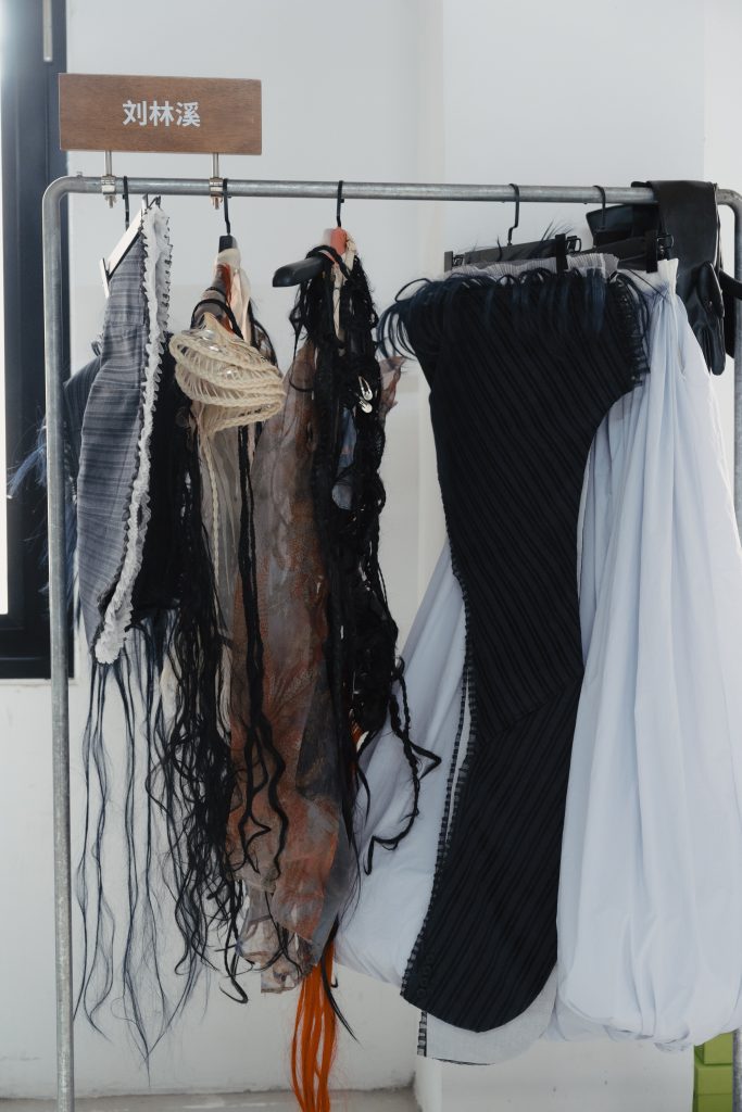 Bendi Stories: The Young Designer Weaving Culture into Clothes at Shanghai Fashion Week Bendi Stories: The Young Designer Weaving Culture into Clothes at Shanghai Fashion Week