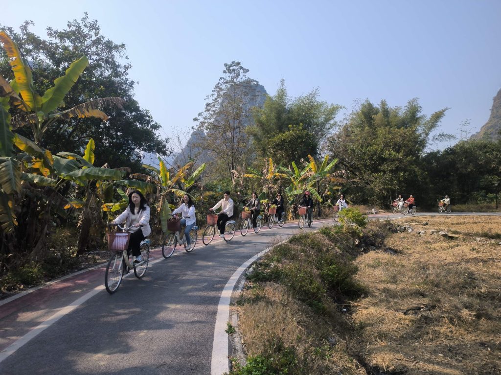 Discovering the Wonders of Chongzuo Discovering the Wonders of Chongzuo