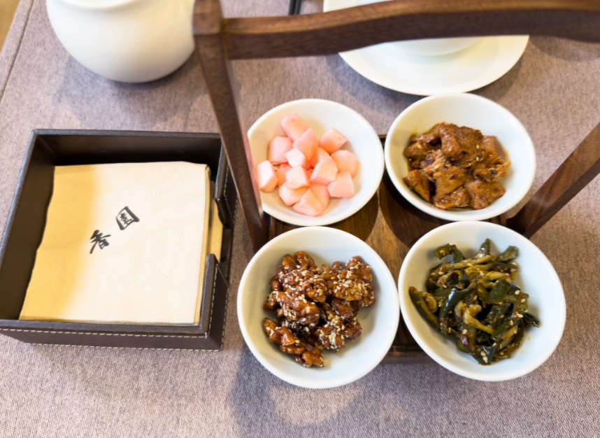 A Guide to Vegetarian and Vegan Dining in China Vegetarian and vegan dining in China