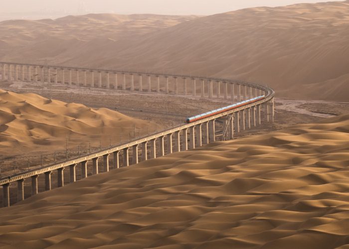 luxury train tour golden eagle