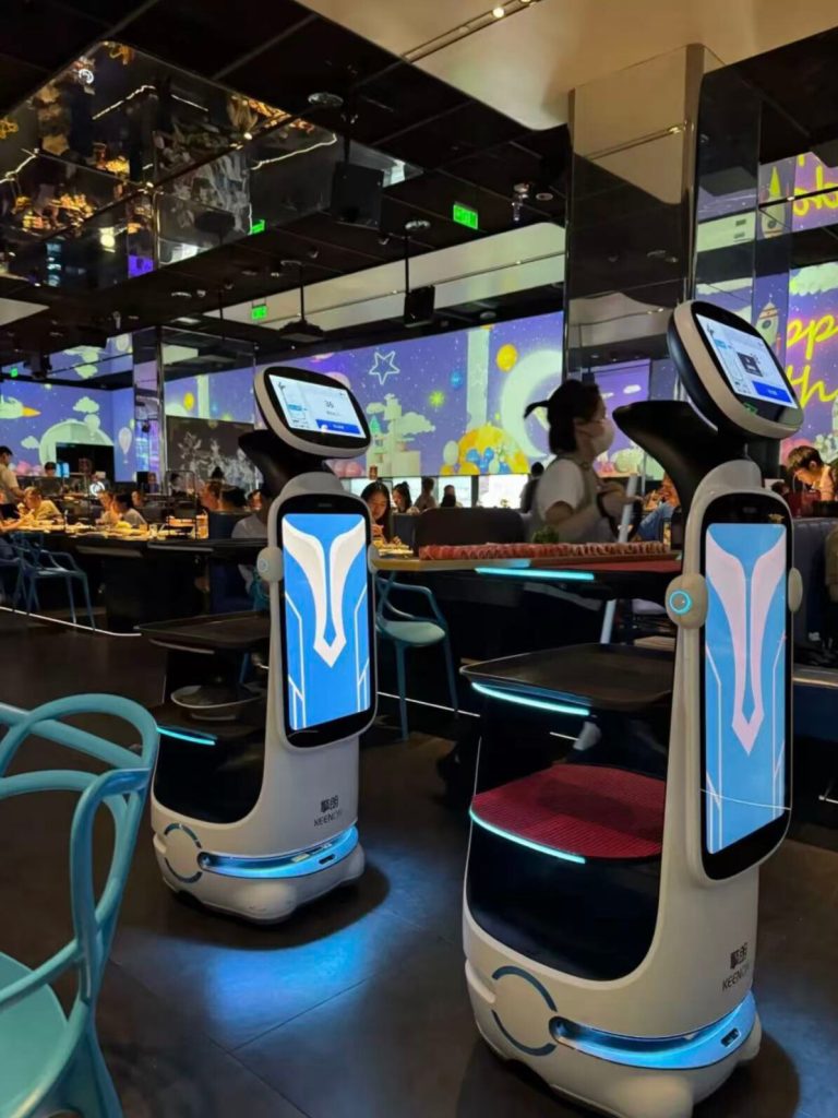 High-Tech Travel in China: Tradition Meets Innovation High-Tech Travel in China: Tradition Meets Innovation