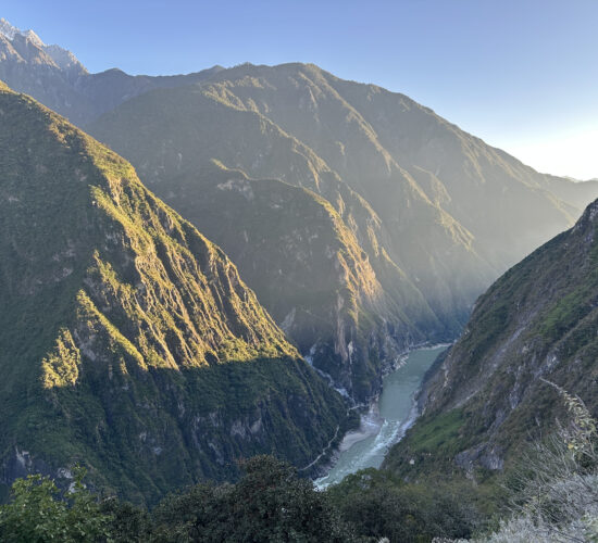 tiger leaping gorge yunnan china