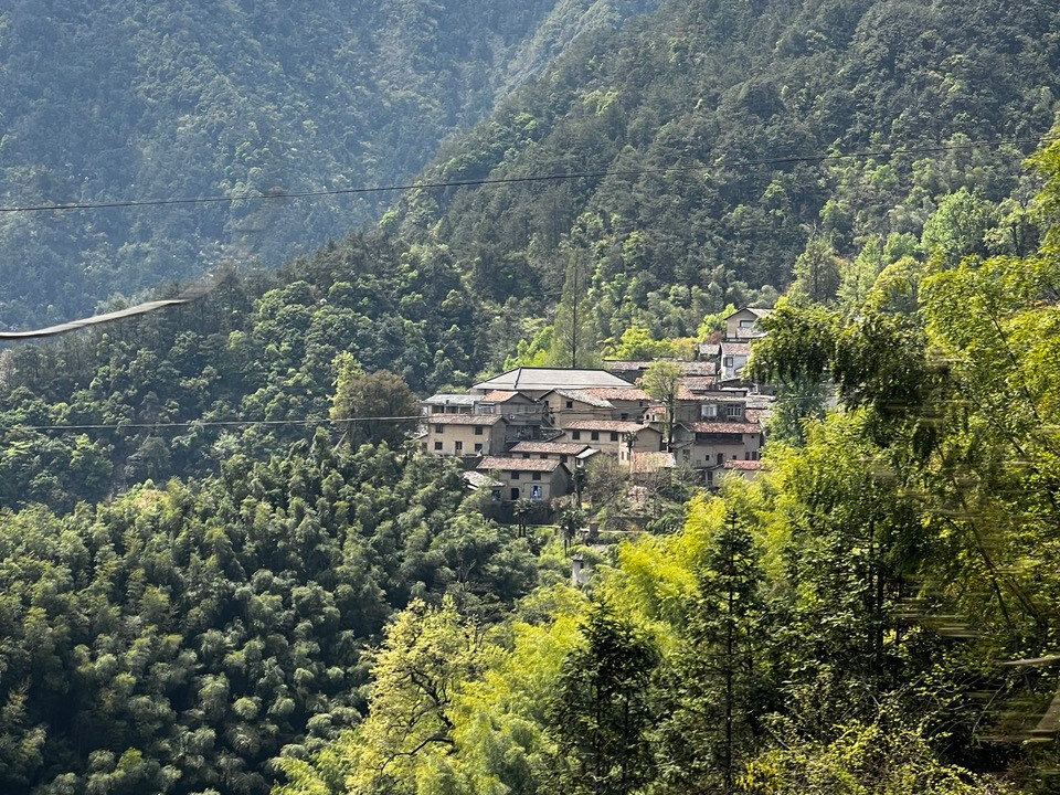 Songyang, Zhejiang: A Landscape in Motion Songyang, Zhejiang: A Landscape in Motion