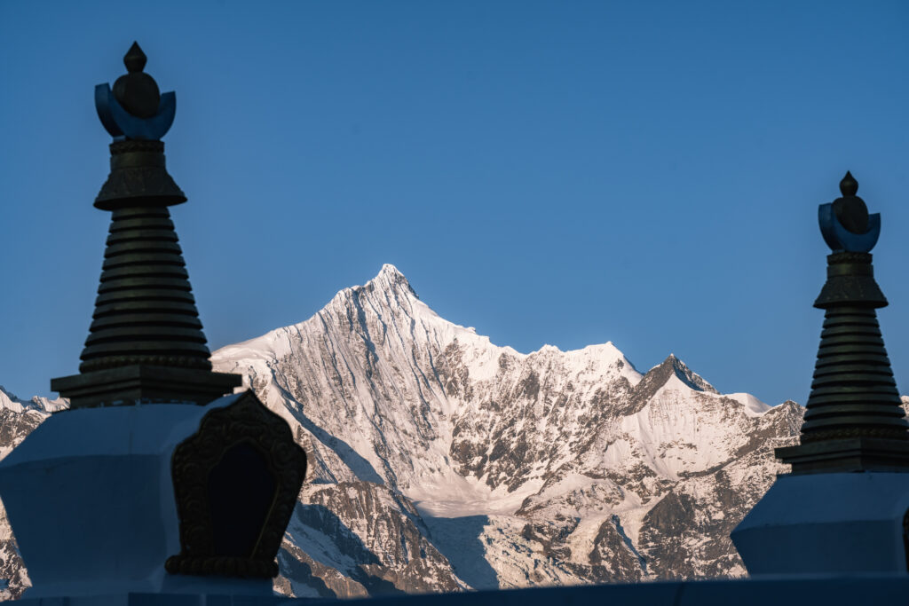 Beyond the Silk Road: Hiking the Ancient Trails That Connected China Beyond the Silk Road: Hiking the Ancient Trails That Connected China